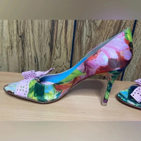 Woman BEVERLY FELDMAN pink Green Floral Peep Toe Bow Pump Heels Shoe Sz 8 - Picture 5 of 11